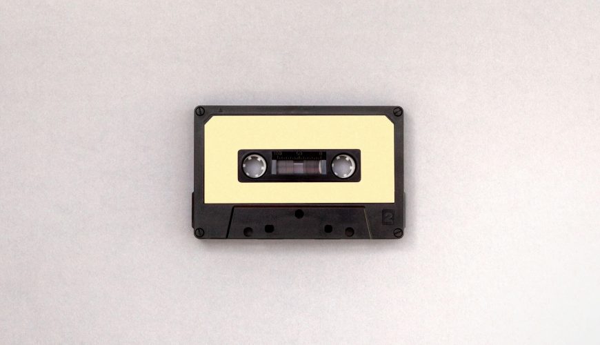 photo-1494232410401-ad00d5433cfa